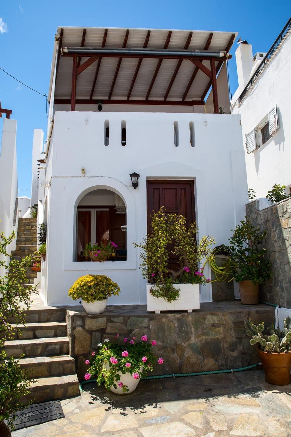 Property building, Facade/entrance