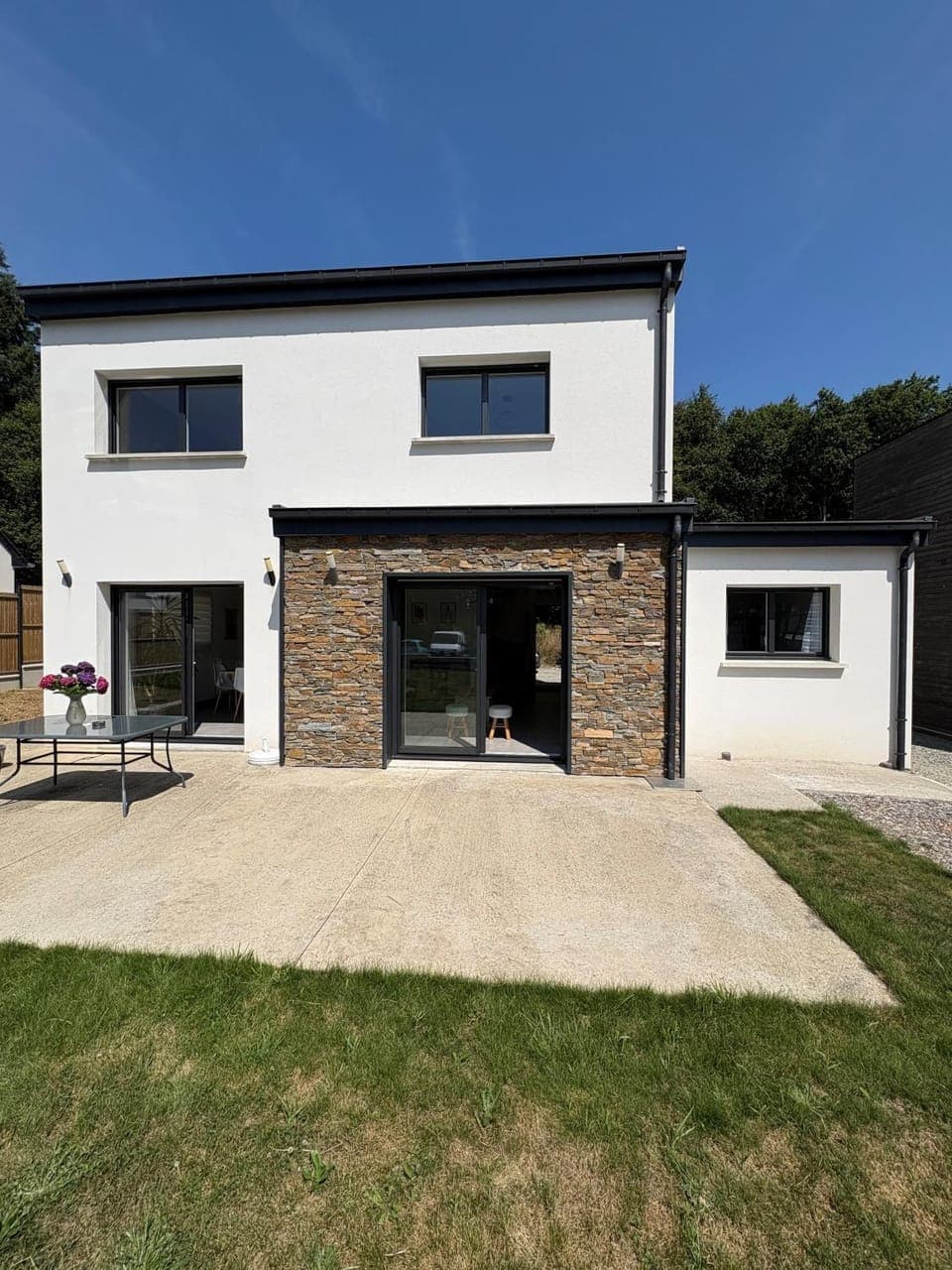 Property building, Patio, Day, Sunrise, Sunset