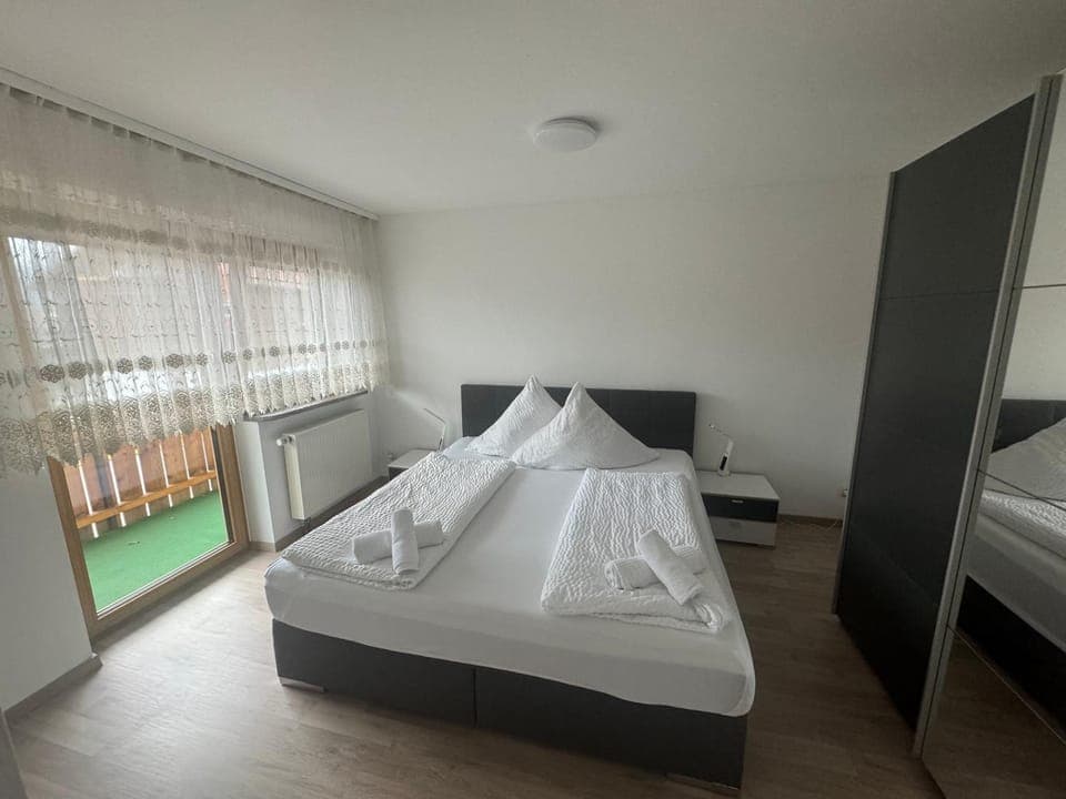 Property building, Photo of the whole room