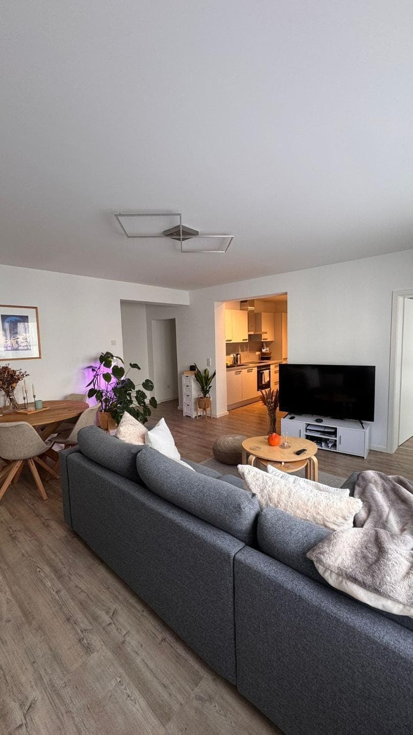 TV and multimedia, Living room, Seating area