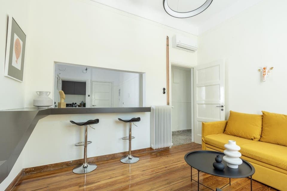 Communal lounge/ TV room, Living room