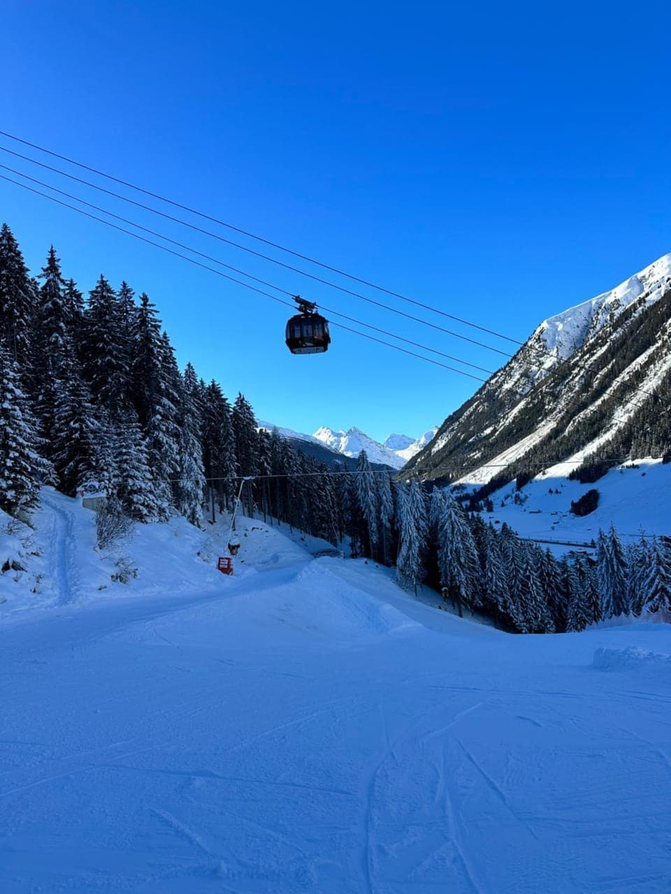 Natural landscape, Winter, Skiing, Hiking, Cycling, Mountain view