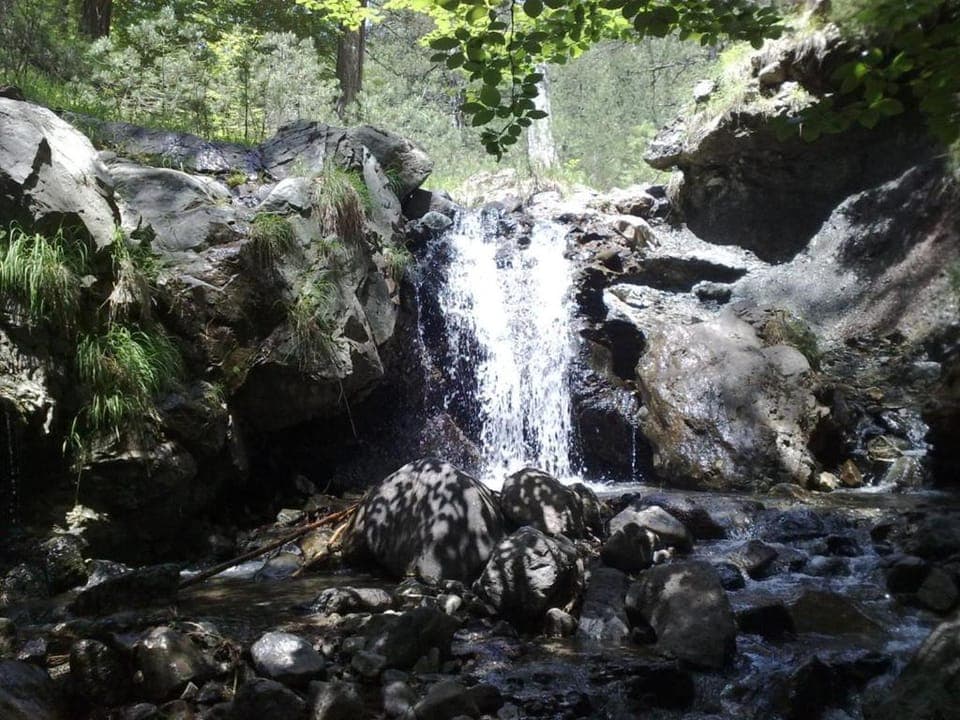 Nearby landmark, Natural landscape