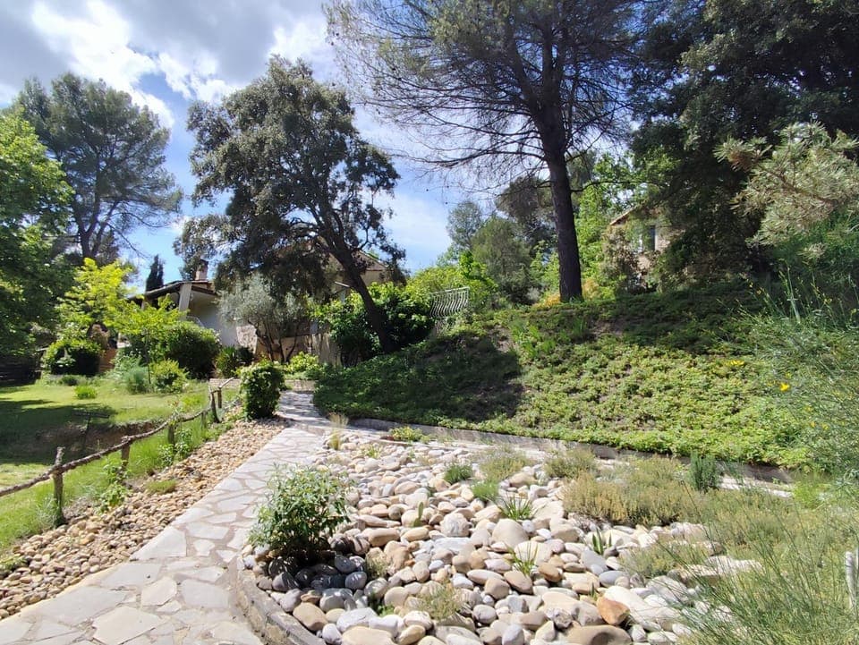 Property building, Garden