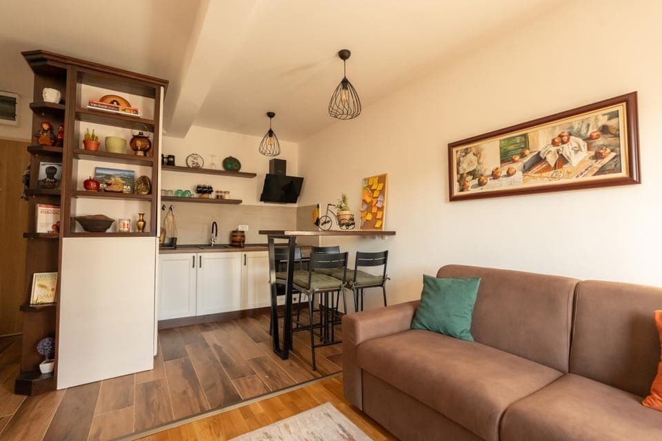 Kitchen or kitchenette, Living room, Dining area