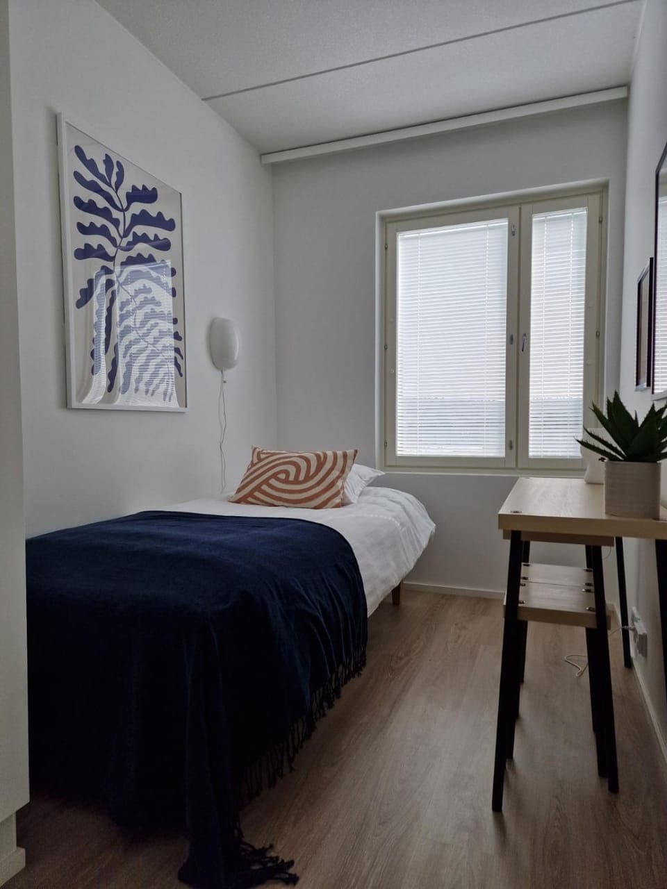 Bedroom, wardrobe