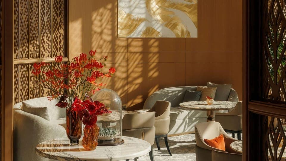 Restaurant/places to eat, Communal lounge/ TV room, Lobby or reception