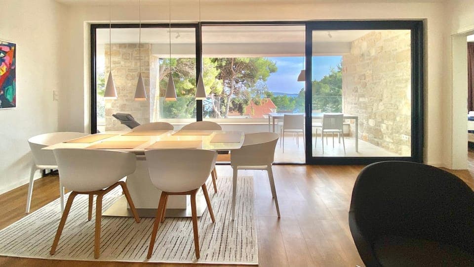 View (from property/room), Balcony/Terrace, Dining area