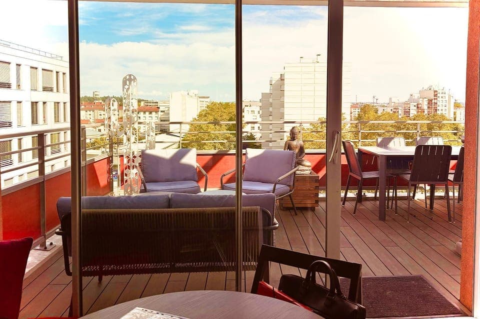 Patio, Day, View (from property/room), Balcony/Terrace, Living room, Seating area, Dining area, City view