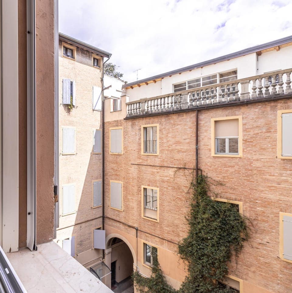 Day, View (from property/room), Inner courtyard view