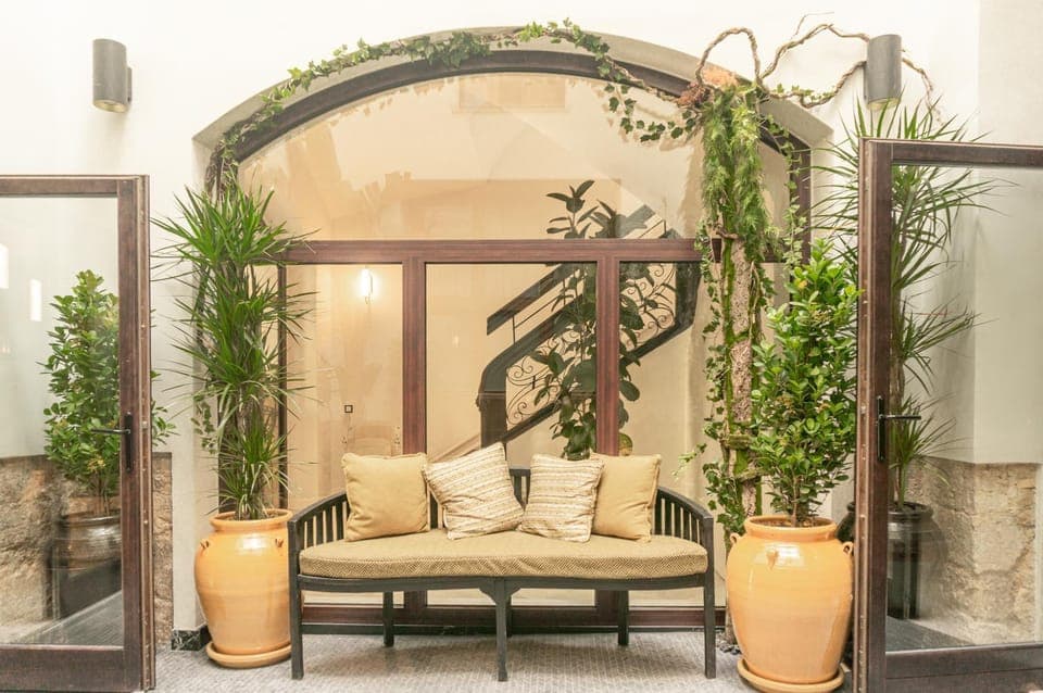 Patio, Decorative detail