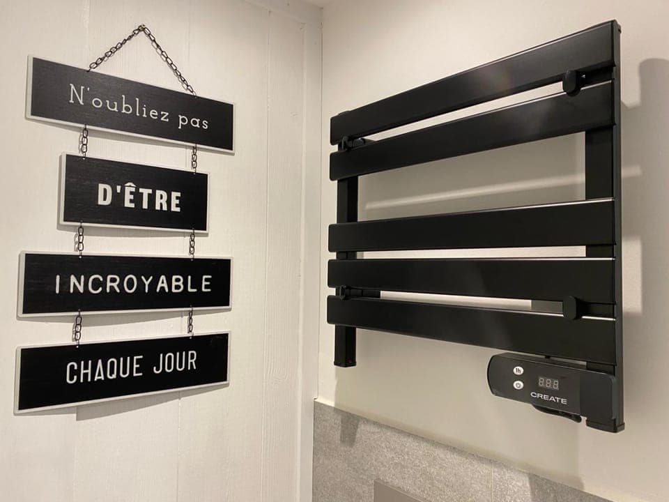 Logo/Certificate/Sign