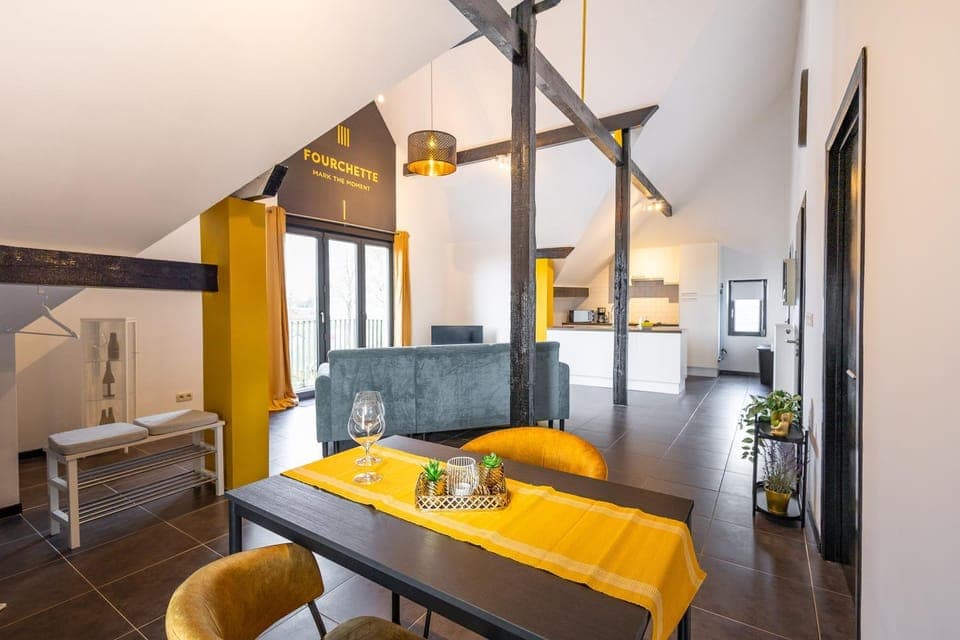 Kitchen or kitchenette, Living room, Dining area