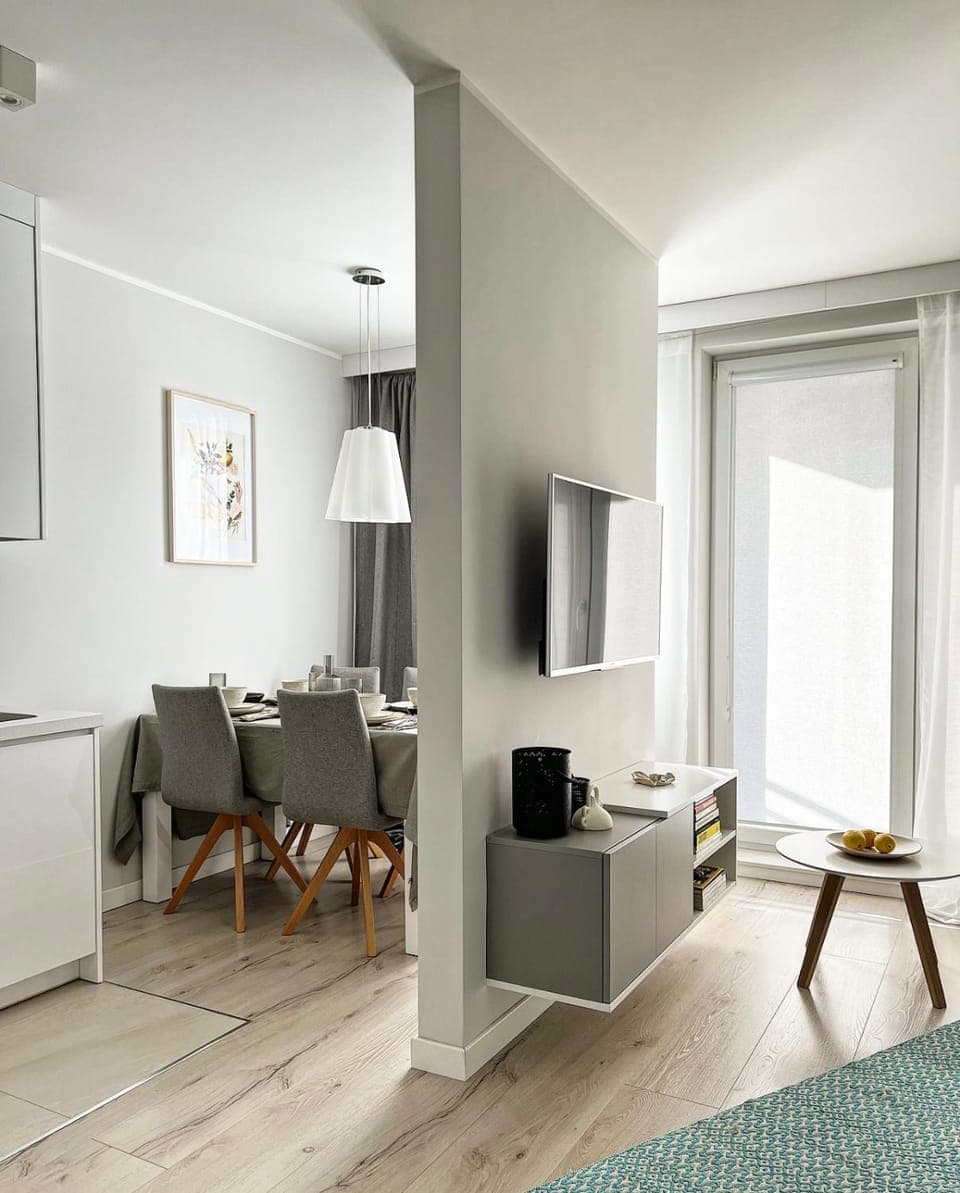 TV and multimedia, Kitchen or kitchenette, Living room, Seating area