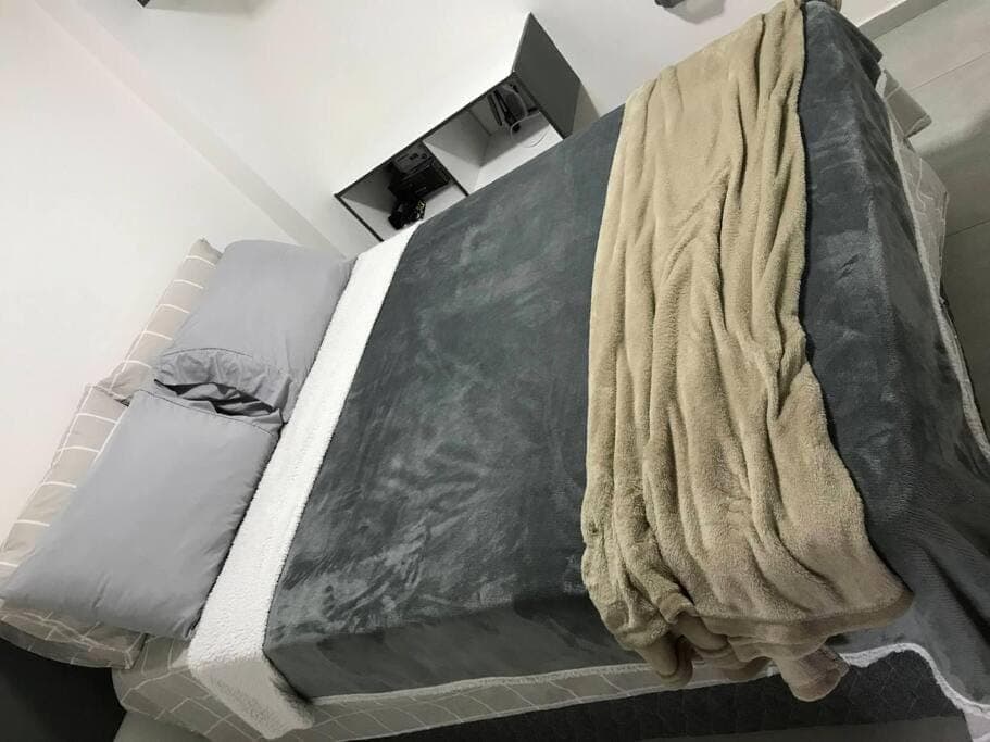Bed, Photo of the whole room, Bedroom, towels