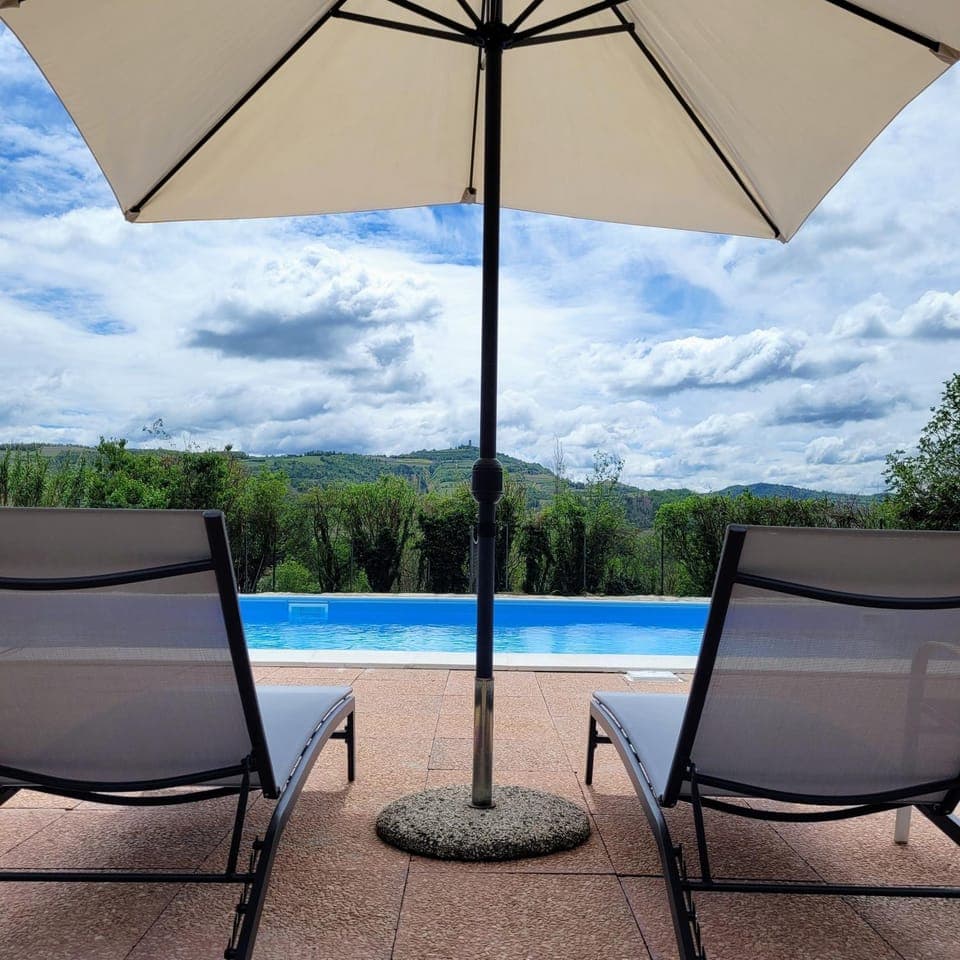 Natural landscape, Swimming pool, sunbed