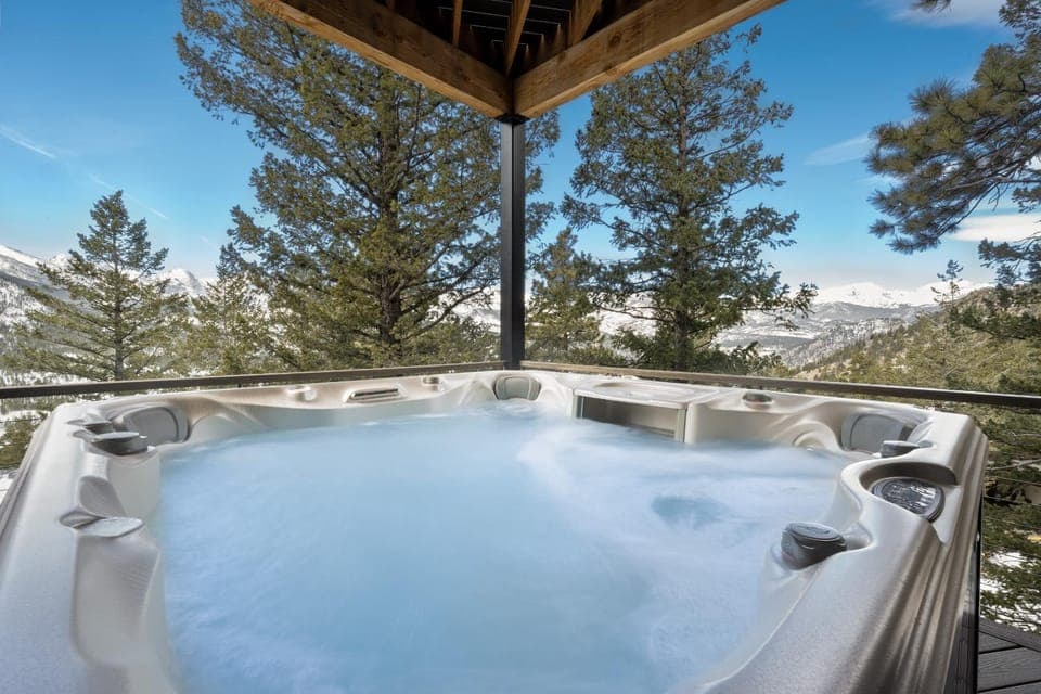 Skyes Peak - Luxury Mountain Retreat with Breathtaking Views House in Estes Park