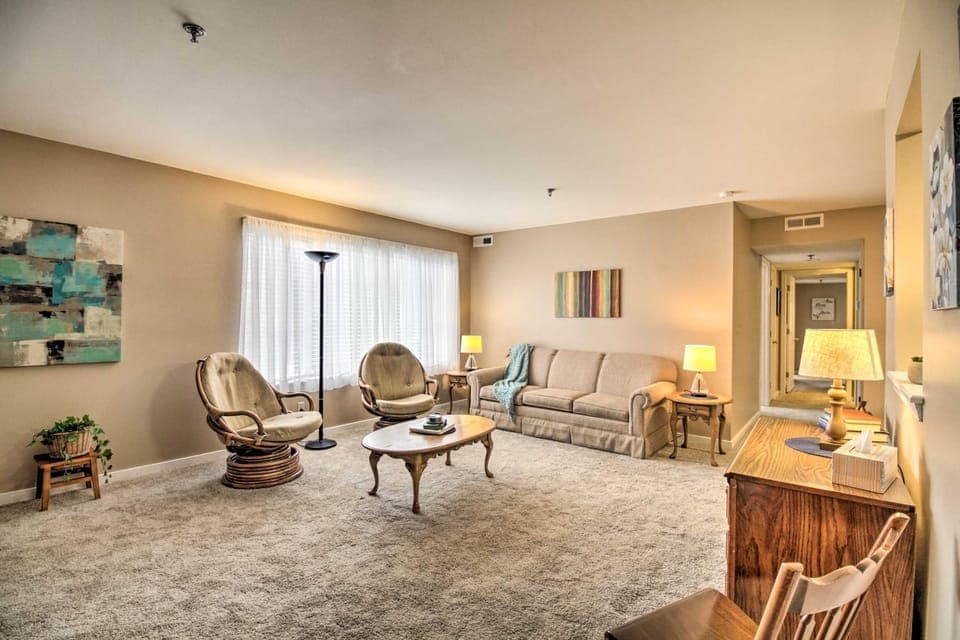 Walk to W&L: Lexington Condo Near Shops & Dining House in Lexington