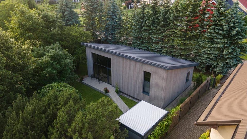 Property building, Neighbourhood