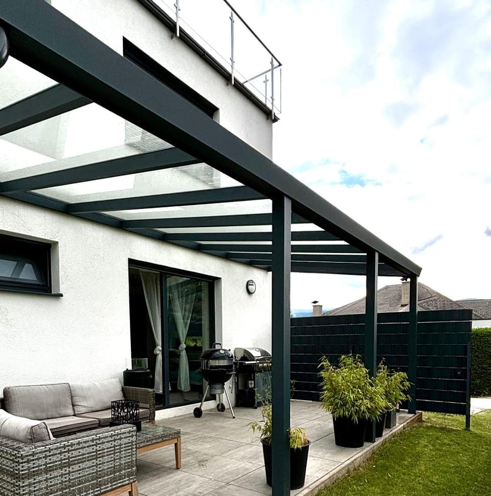 Property building, Day, Garden, Balcony/Terrace, Balcony/Terrace, Seating area, Garden view