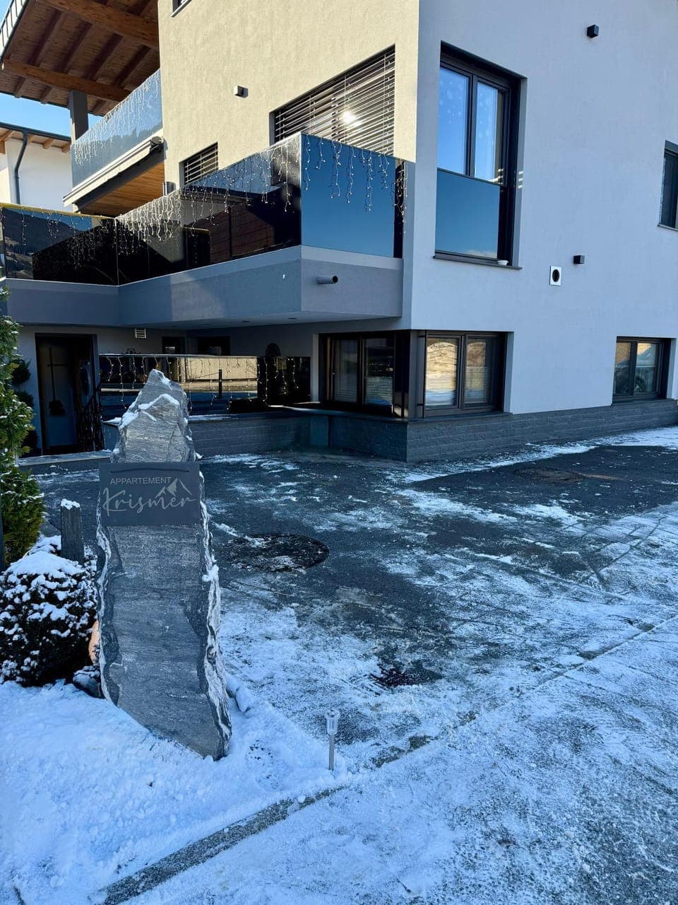 Property building, View (from property/room)