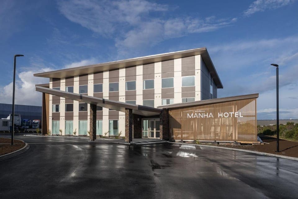 Property building, Day