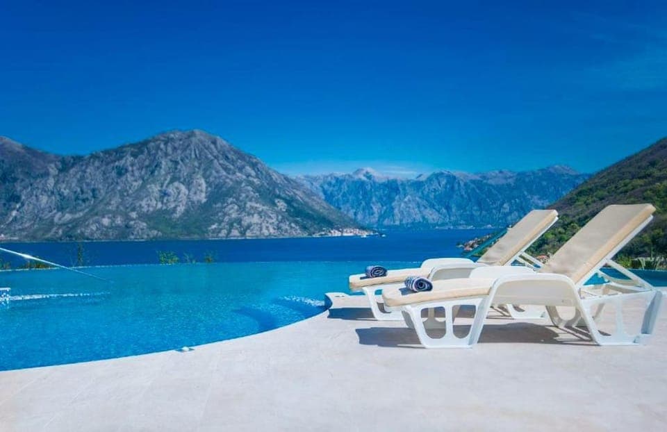 Pool view, Sea view, Swimming pool