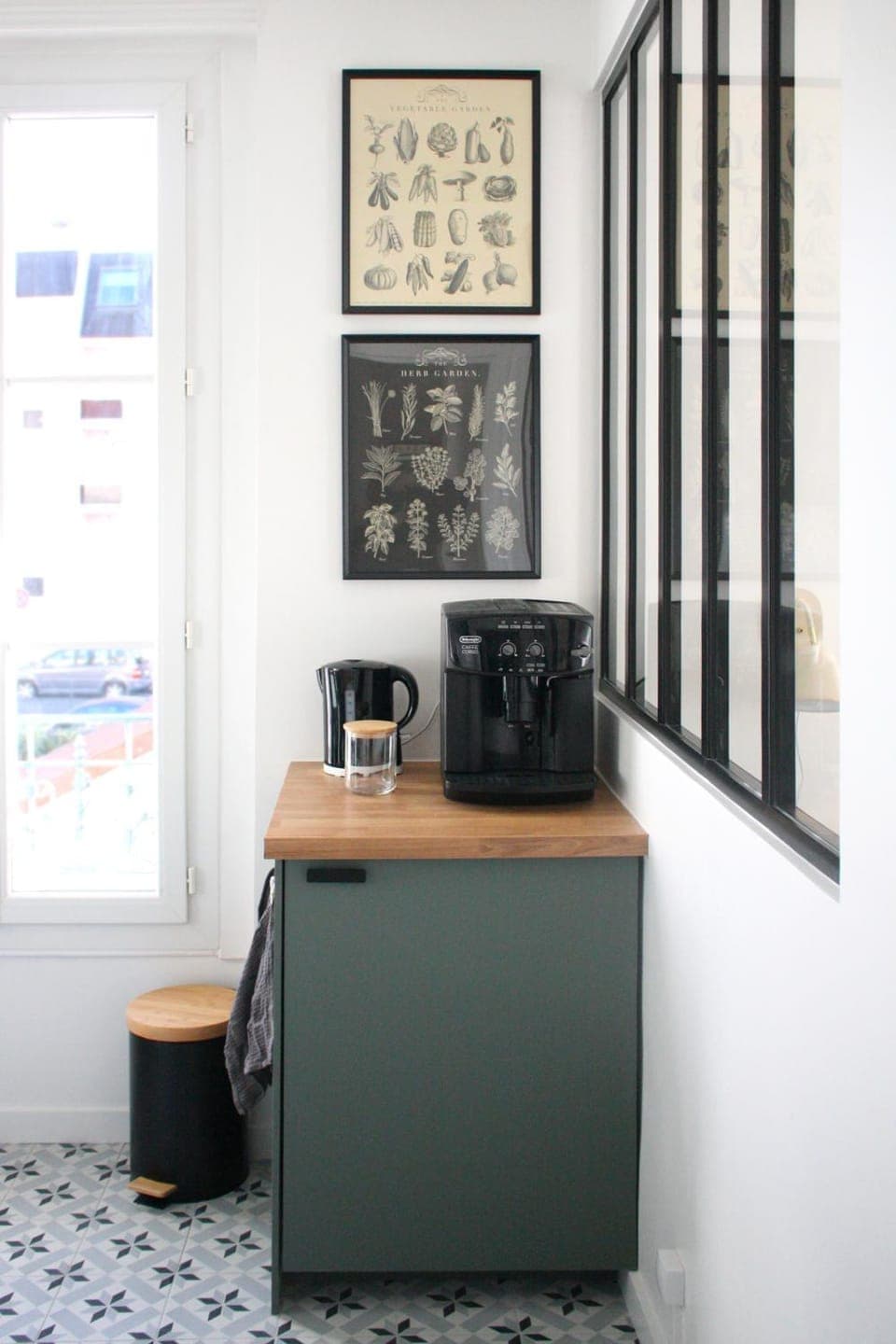 Coffee/tea facilities, Kitchen or kitchenette