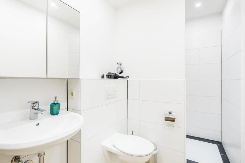 Shower, Toilet, Bathroom