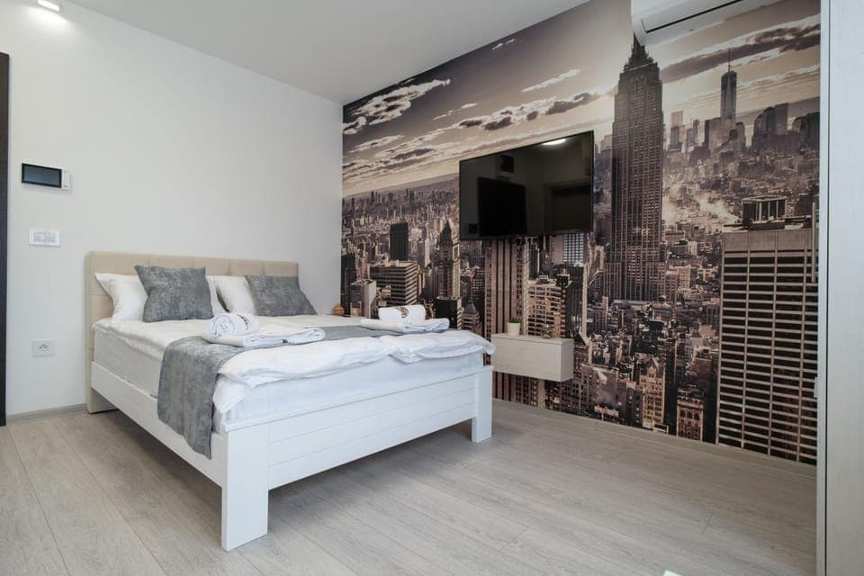 Bed, Photo of the whole room