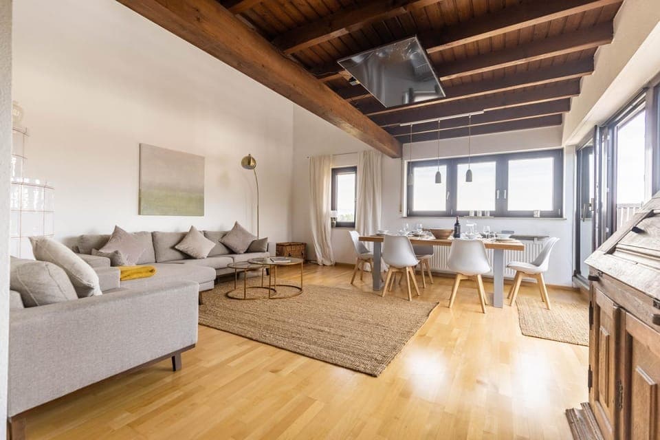 Living room, Photo of the whole room