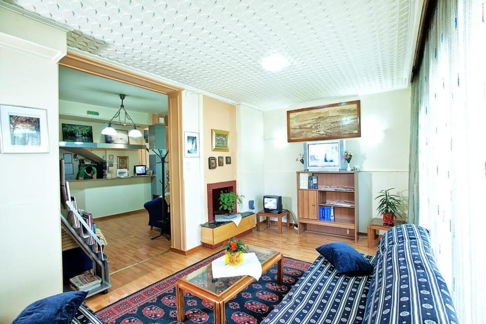 Lobby or reception, Lobby or reception