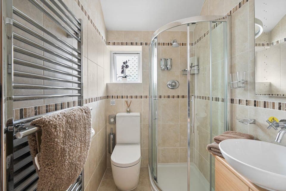 Shower, Bathroom, towels