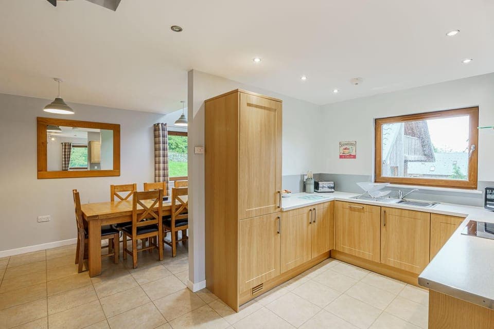 Kitchen or kitchenette, Dining area, pet friendly, stove