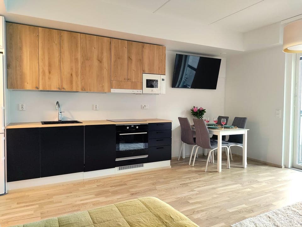 Kitchen or kitchenette, Photo of the whole room, Dining area, kitchen