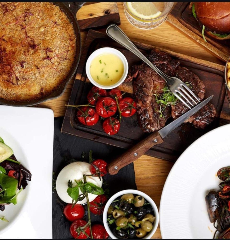 Restaurant/places to eat, Food and drinks, Food