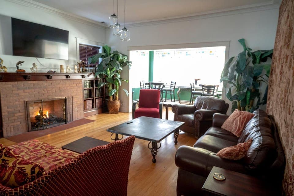 Activities, Library, Library, Living room