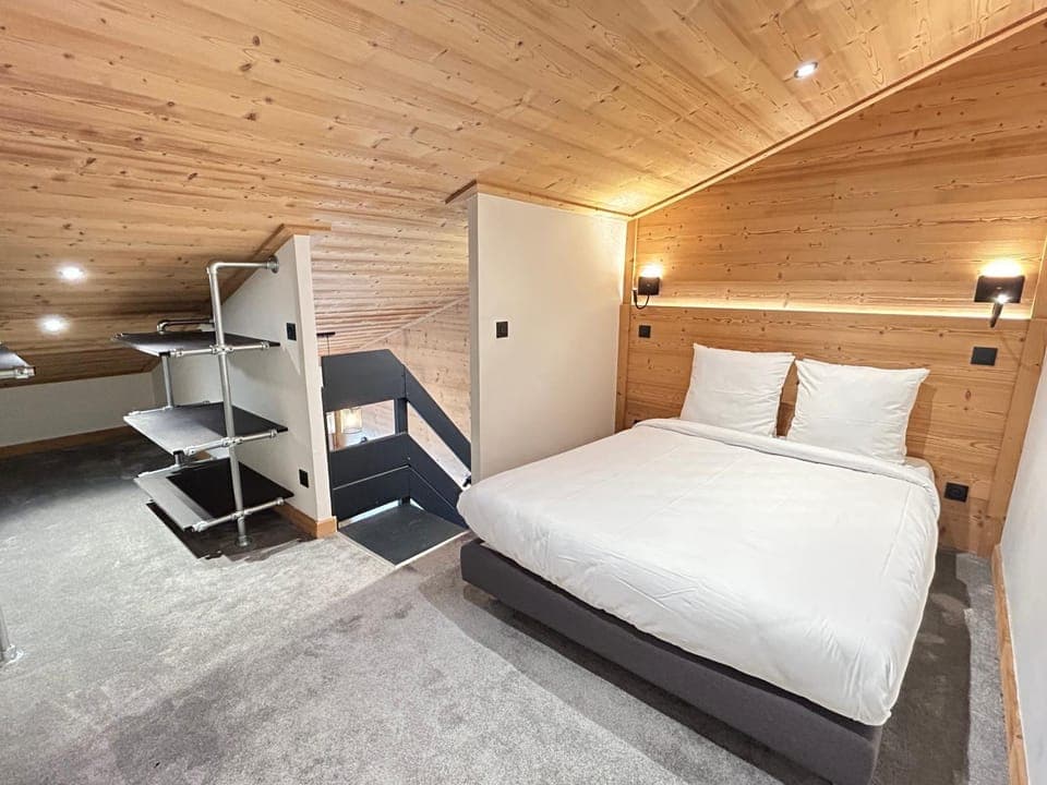 Bed, Photo of the whole room, Bedroom, wardrobe