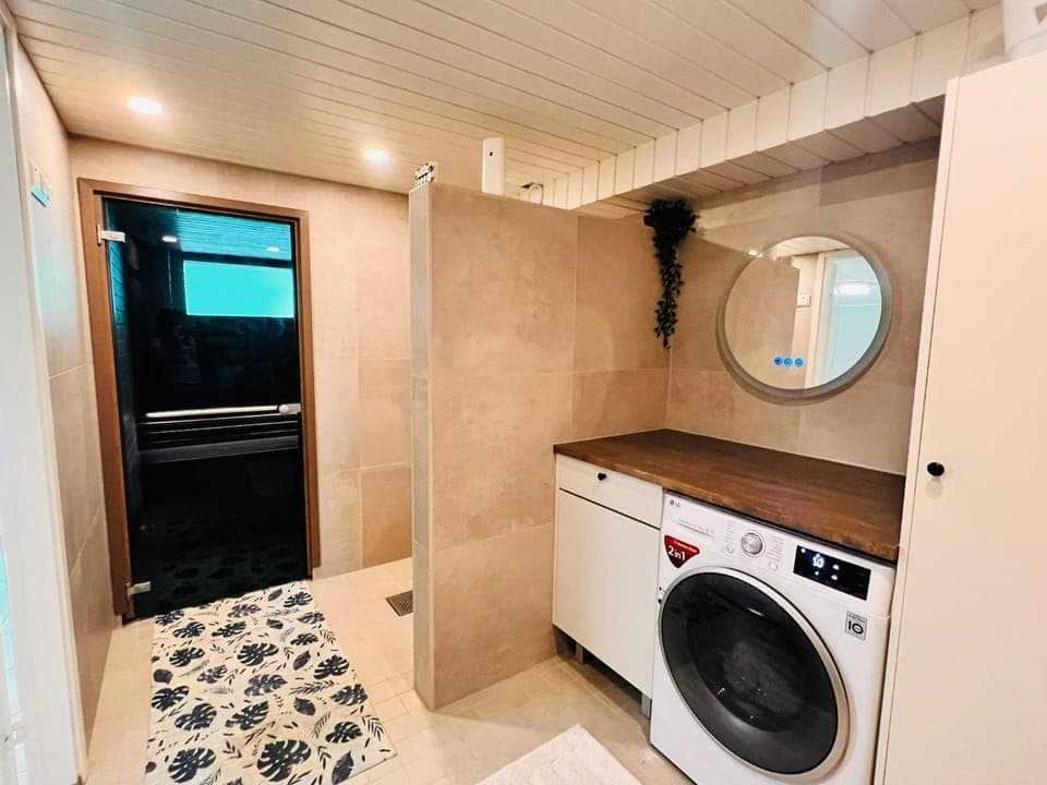 Bathroom, washing machine, dryer