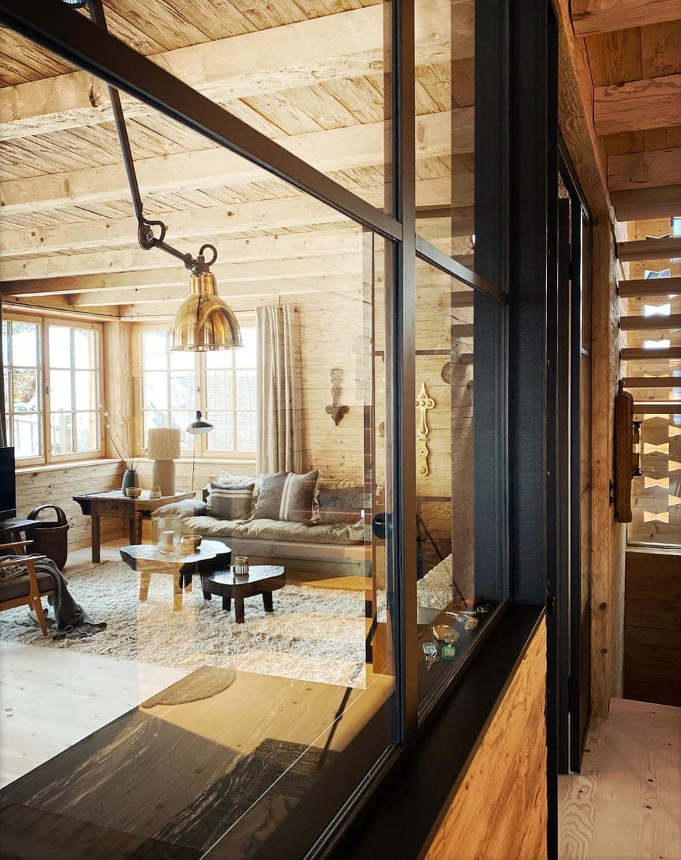 Living room, Seating area