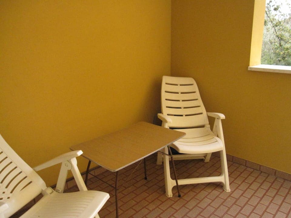 Balcony/Terrace, furniture