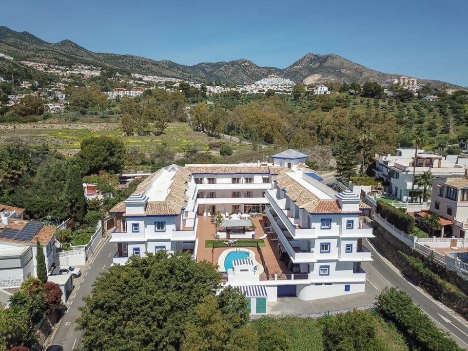 Property building, Natural landscape, View (from property/room), Mountain view, Location