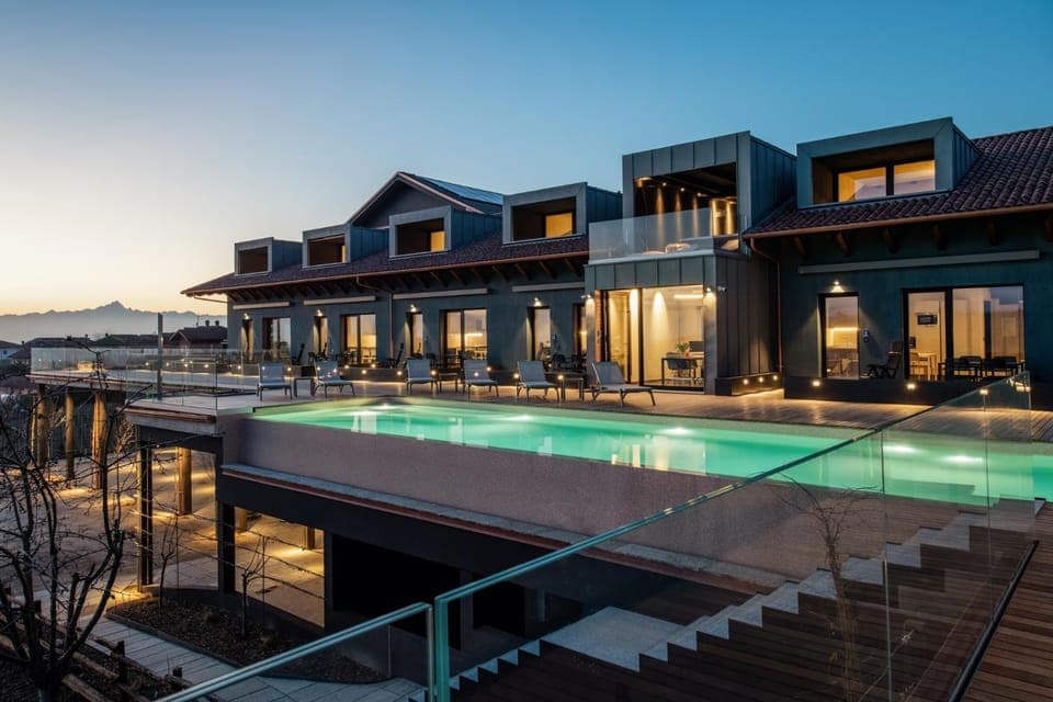 Balcony/Terrace, Swimming pool