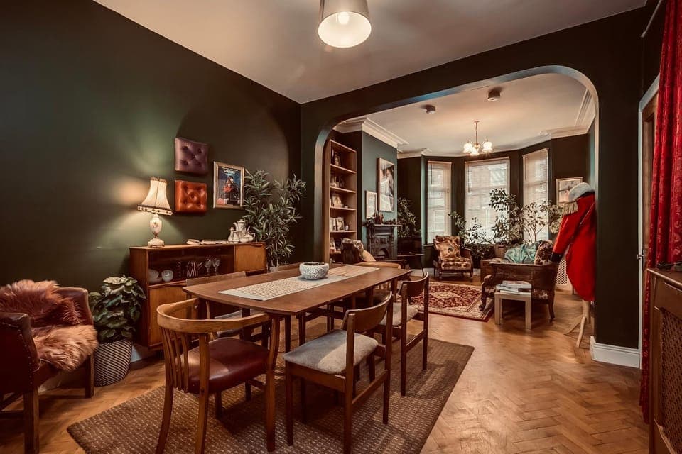 Communal lounge/ TV room, Living room, Seating area, Breakfast