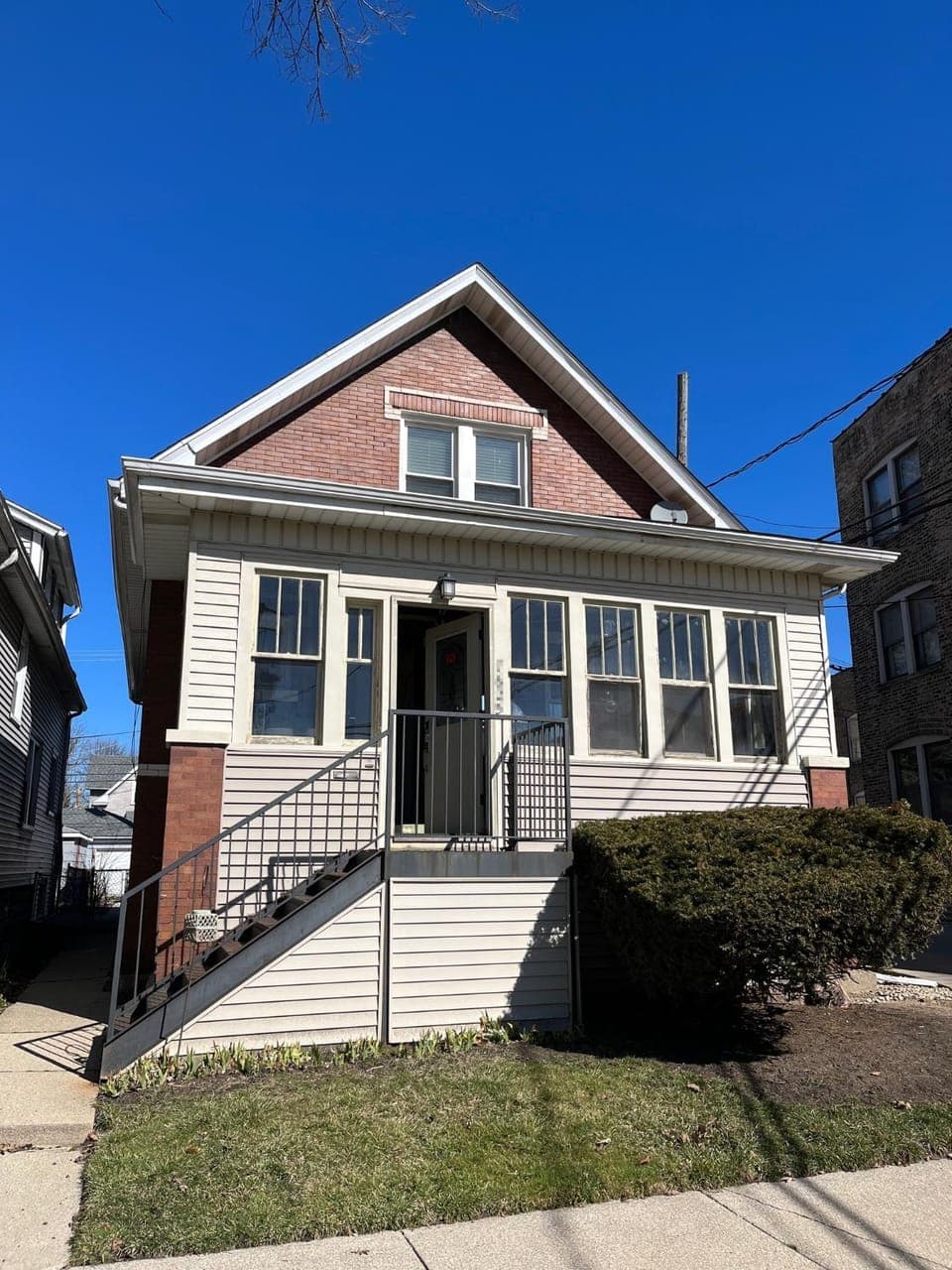 Property building, Facade/entrance