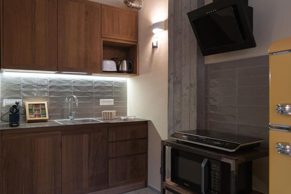 Kitchen or kitchenette, dishwasher, minibar, pet friendly, stove, toaster