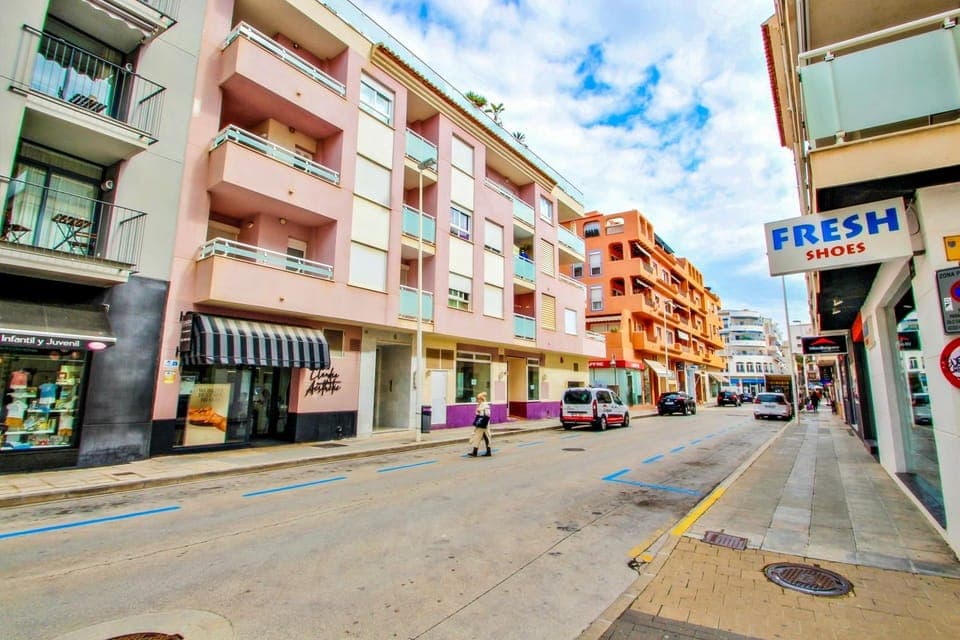 Isabel - modern apartment in the center of Moraira Apartment in Moraira