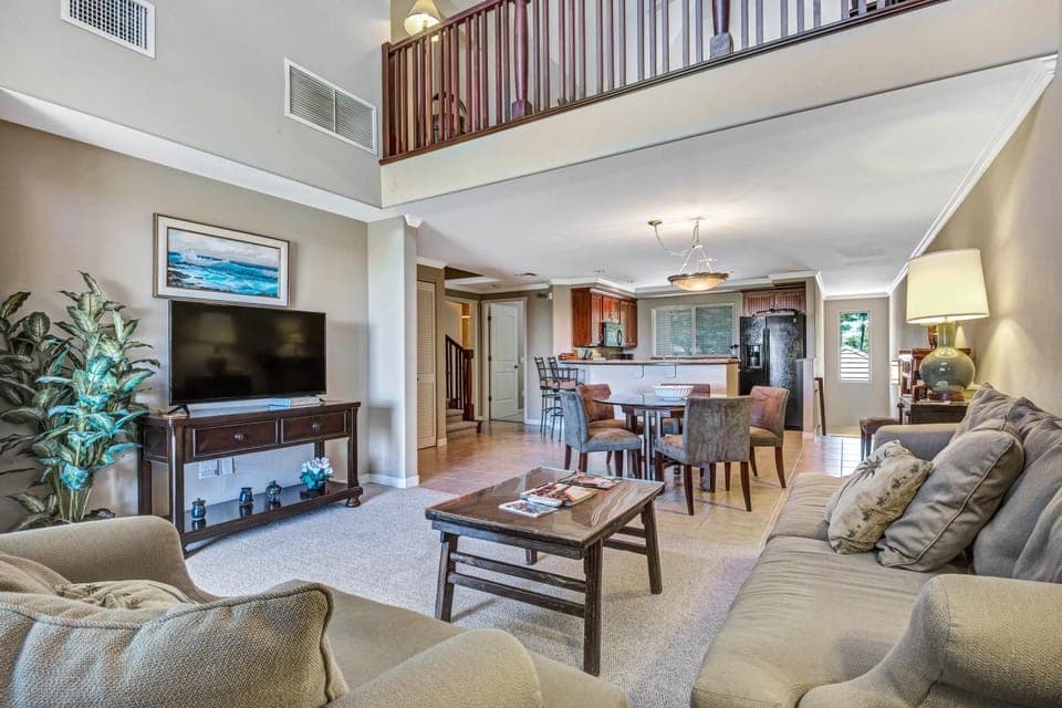 TV and multimedia, Kitchen or kitchenette, Living room, Seating area, Dining area, Evening entertainment