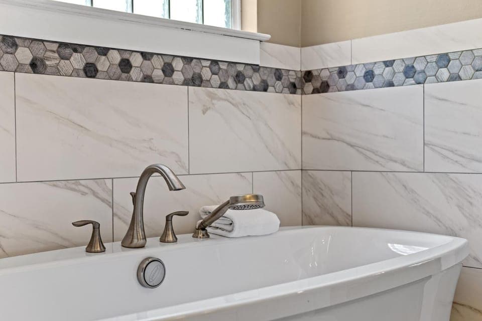 Bathroom, Bath