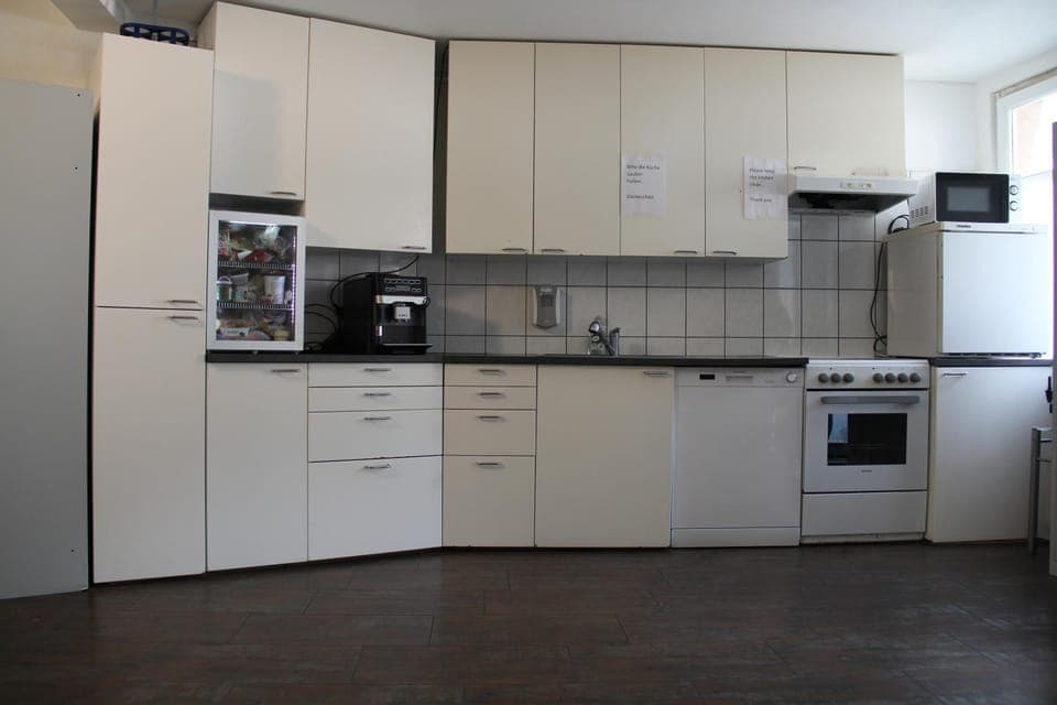 Kitchen or kitchenette, dishwasher, minibar, oven, pet friendly, stove, toaster